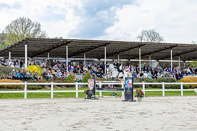 fencee je zlatým partnerom Českého skokového pohára 2025
