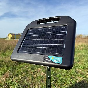 Funkcie a vlastnosti prenosných solárnych zdrojov fencee solar DUO SD