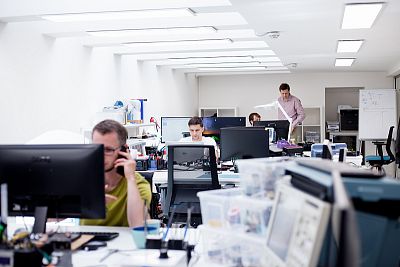 Vyvíjame a vyrábame generátory pre elektrické ohradníky
Tie potom ochránia váš výbeh pre zvieratá alebo zabezpečia váš pozemok